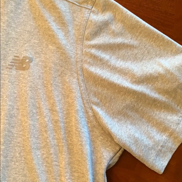 Mens T shirt New Balance M - Picture 2 of 4